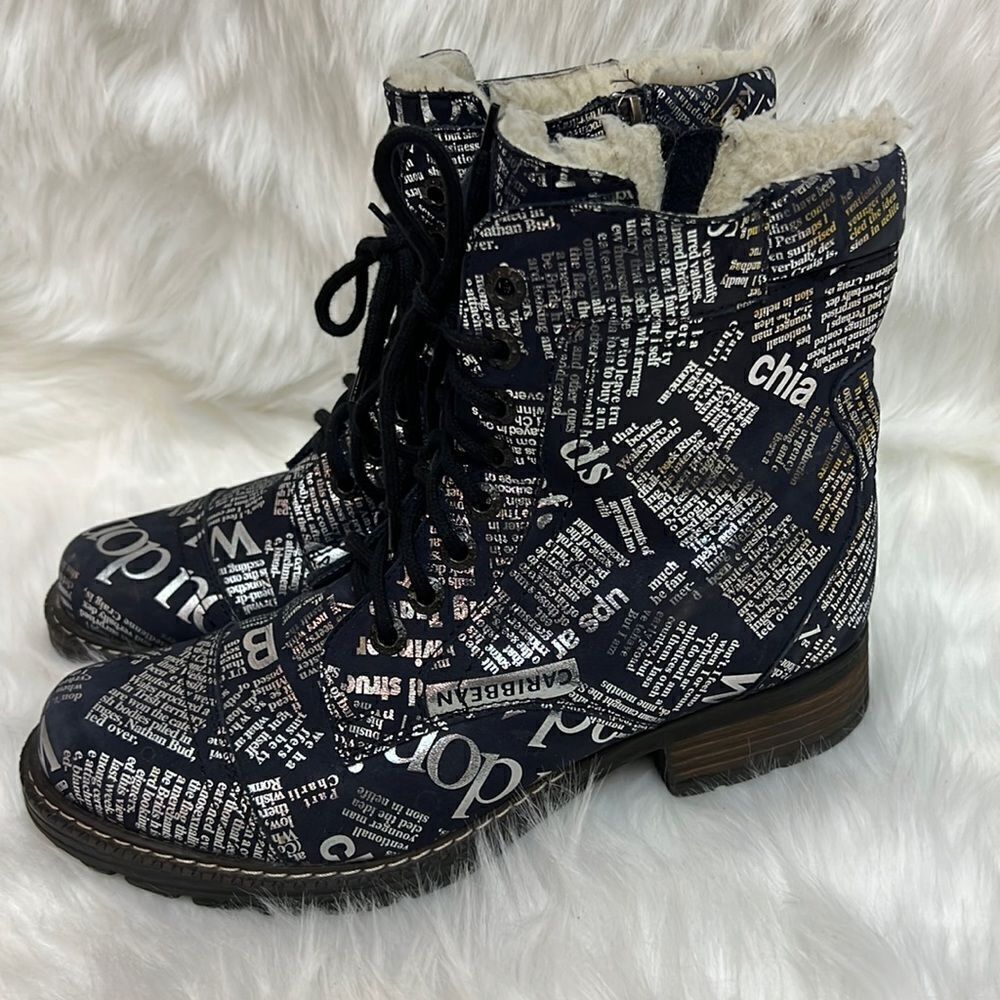 V-Italia Leather Navy and Silver News Paper Combat Boots Size 40-9.5/10 BIN 18